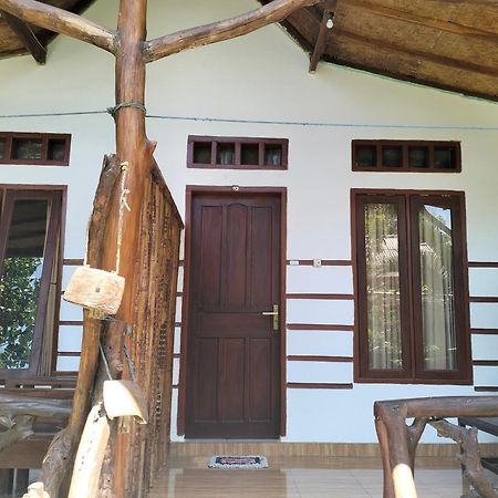 Nadil Homestay Kuta  Zewnętrze zdjęcie